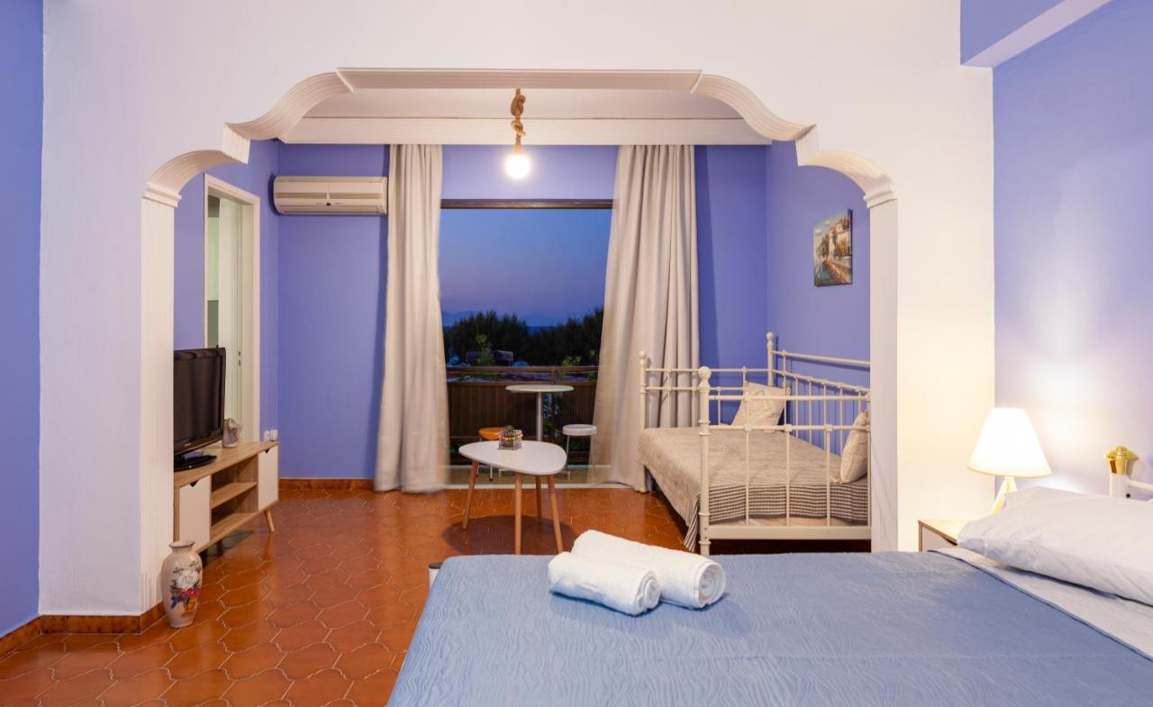 Chambre Bleue เอียลิซอส ภายนอก รูปภาพ